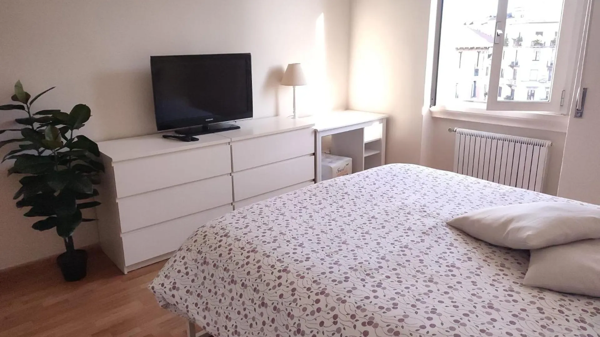 2 Bedroom Gem Near Milano Centrale Fast Wi Fi Kademy House Apartment Milan