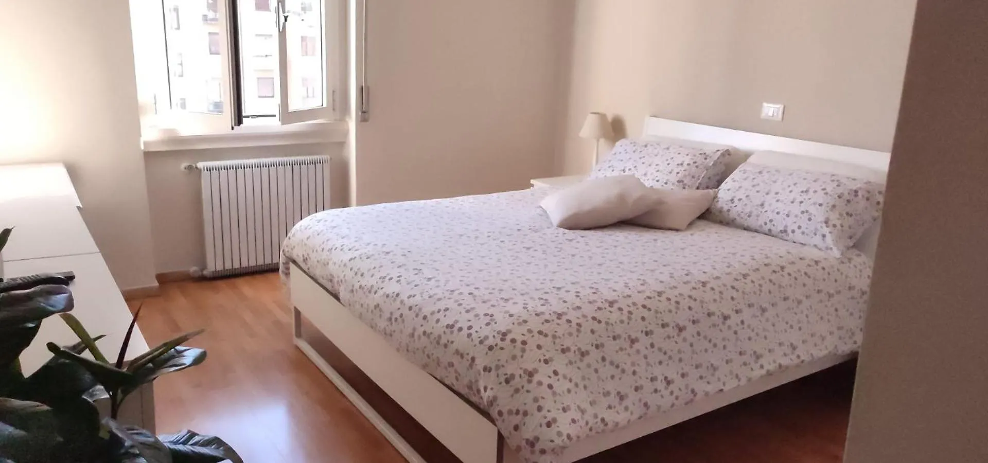 Apartment 2 Bedroom Gem Near Milano Centrale Fast Wi Fi Kademy House Italy